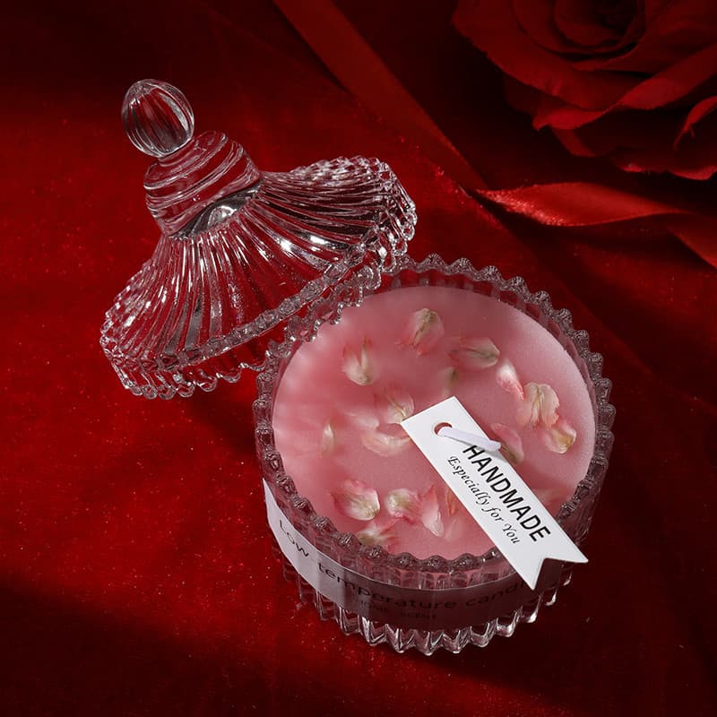 Low Temperature Flirtatious Candle With Dried Flower